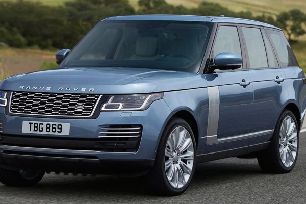 2018-land-rover-range-rover-09-placement-1538014849 (1)